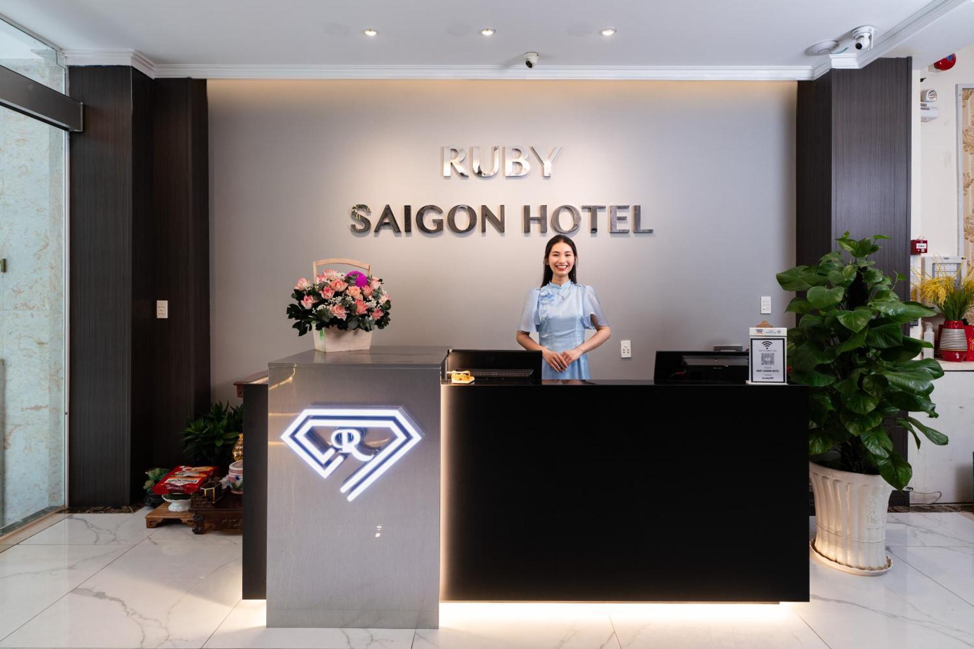 Ruby Saigon Hotel And Suites - Ben Thanh Ho Chi Minh City Exterior photo