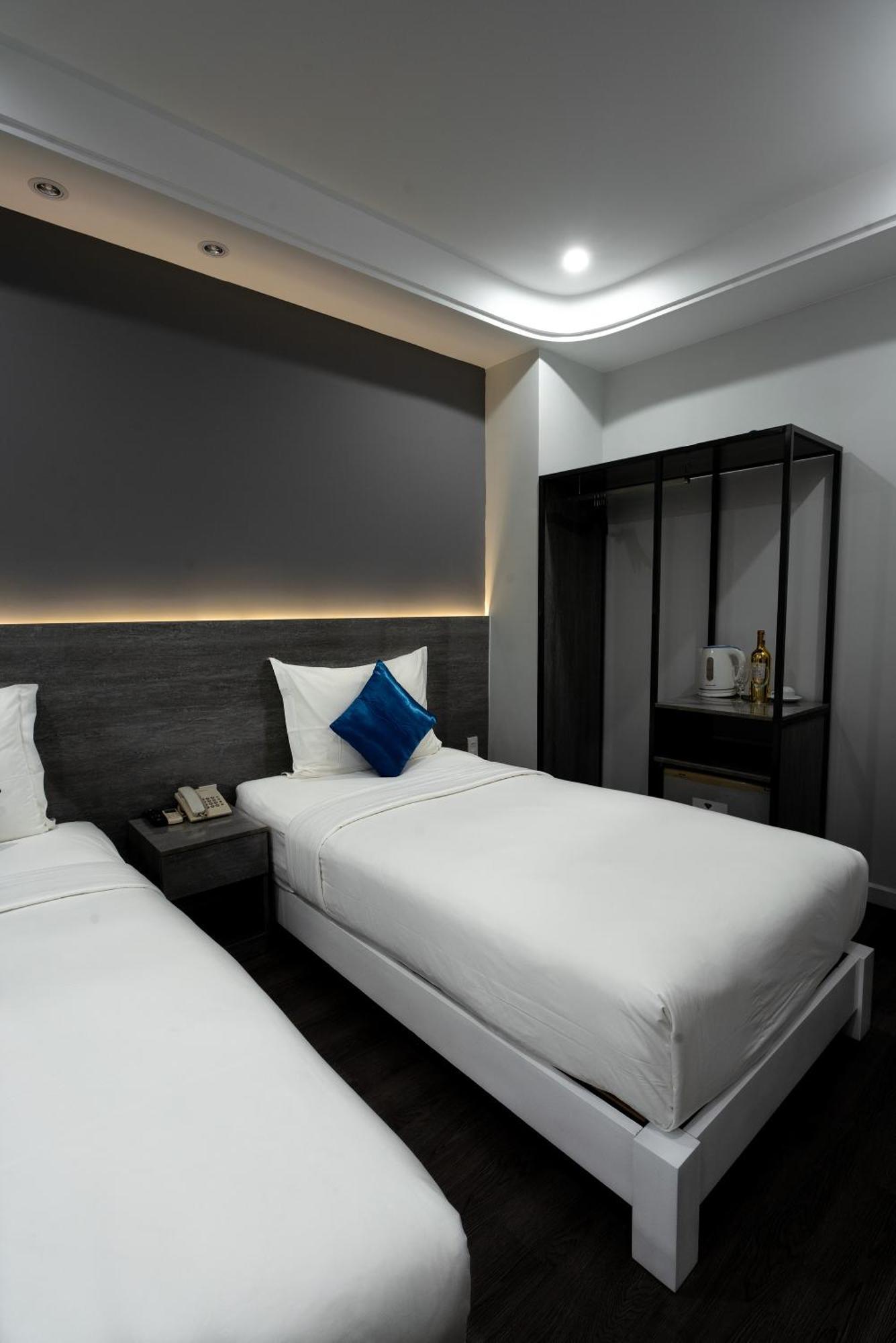 Ruby Saigon Hotel And Suites - Ben Thanh Ho Chi Minh City Exterior photo