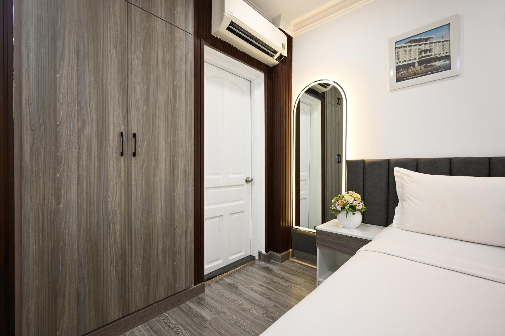 Ruby Saigon Hotel - Ben Thanh Ho Chi Minh City Exterior photo